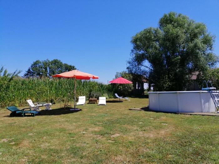 La Grange A Outeaux Bed & Breakfast Montpont-en-Bresse Exterior foto