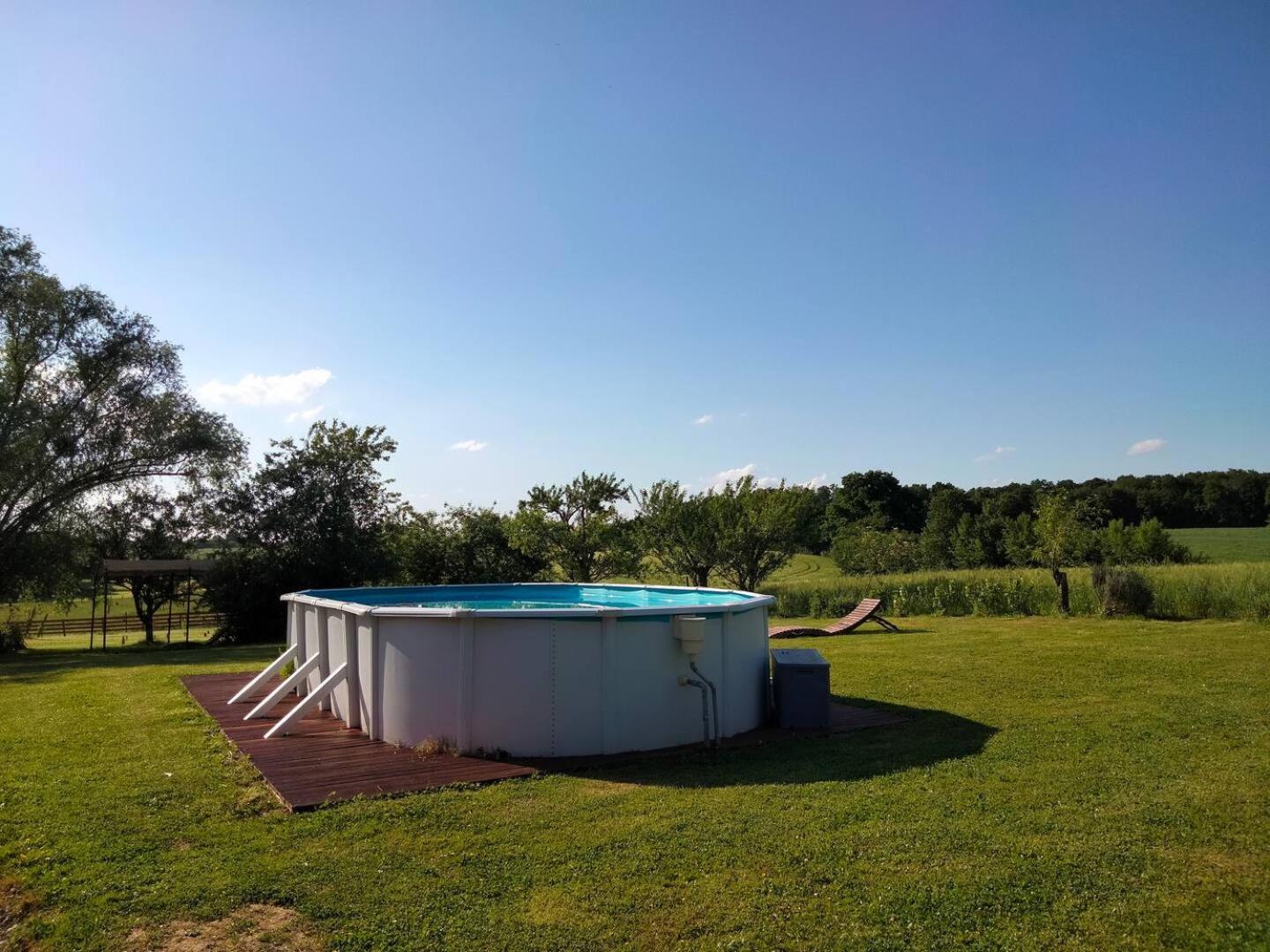 La Grange A Outeaux Bed & Breakfast Montpont-en-Bresse Exterior foto
